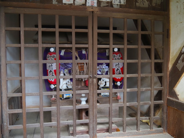 お稲荷さん、大林寺境内(伊勢市古市町)