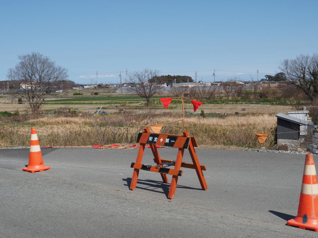 宮川右岸堤防道路(宮川橋の架替工事現場付近)